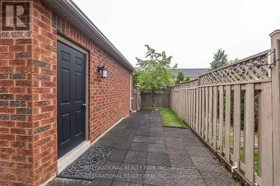 1855 APPLEBY LINE
