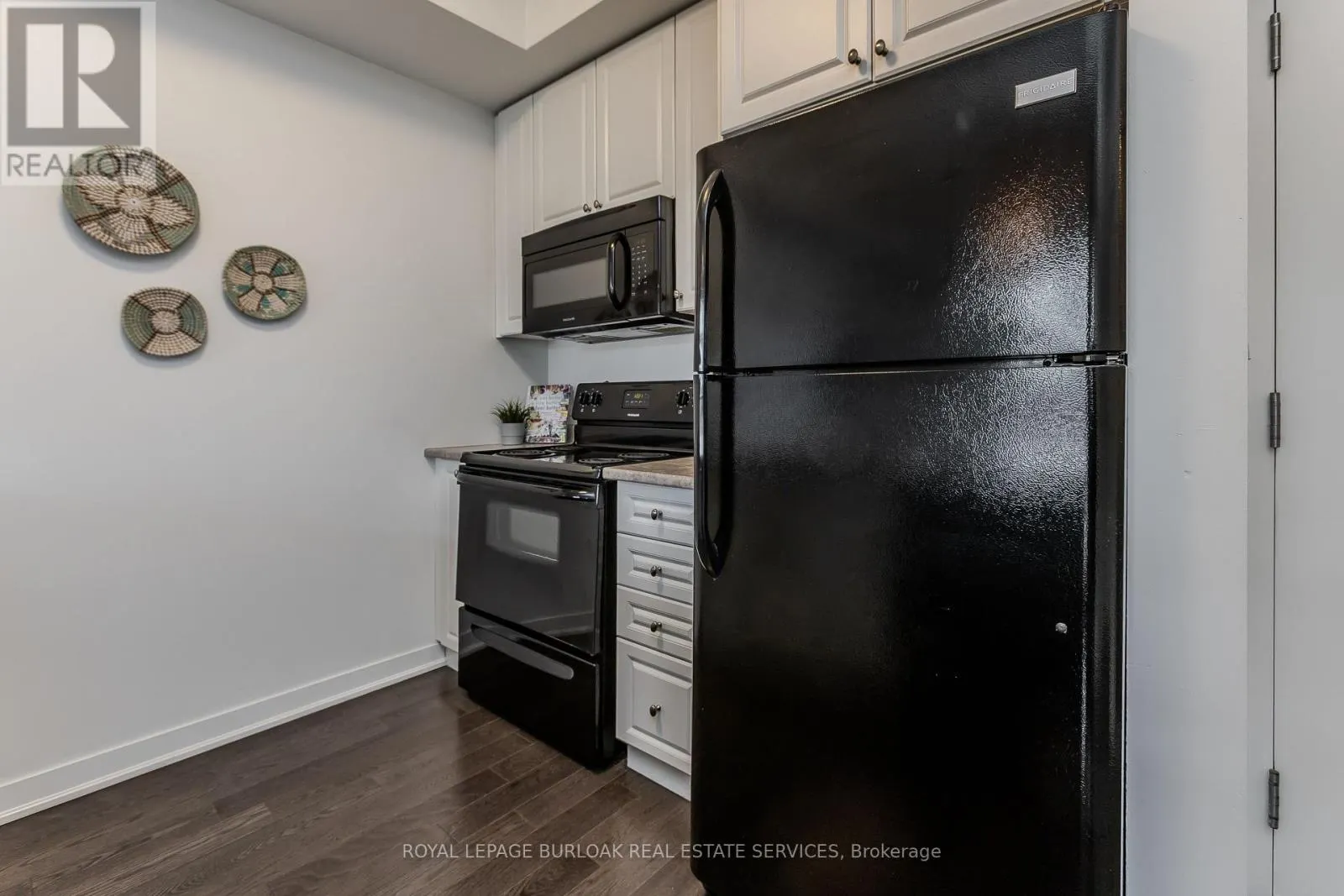 307 - 5010 CORPORATE DRIVE