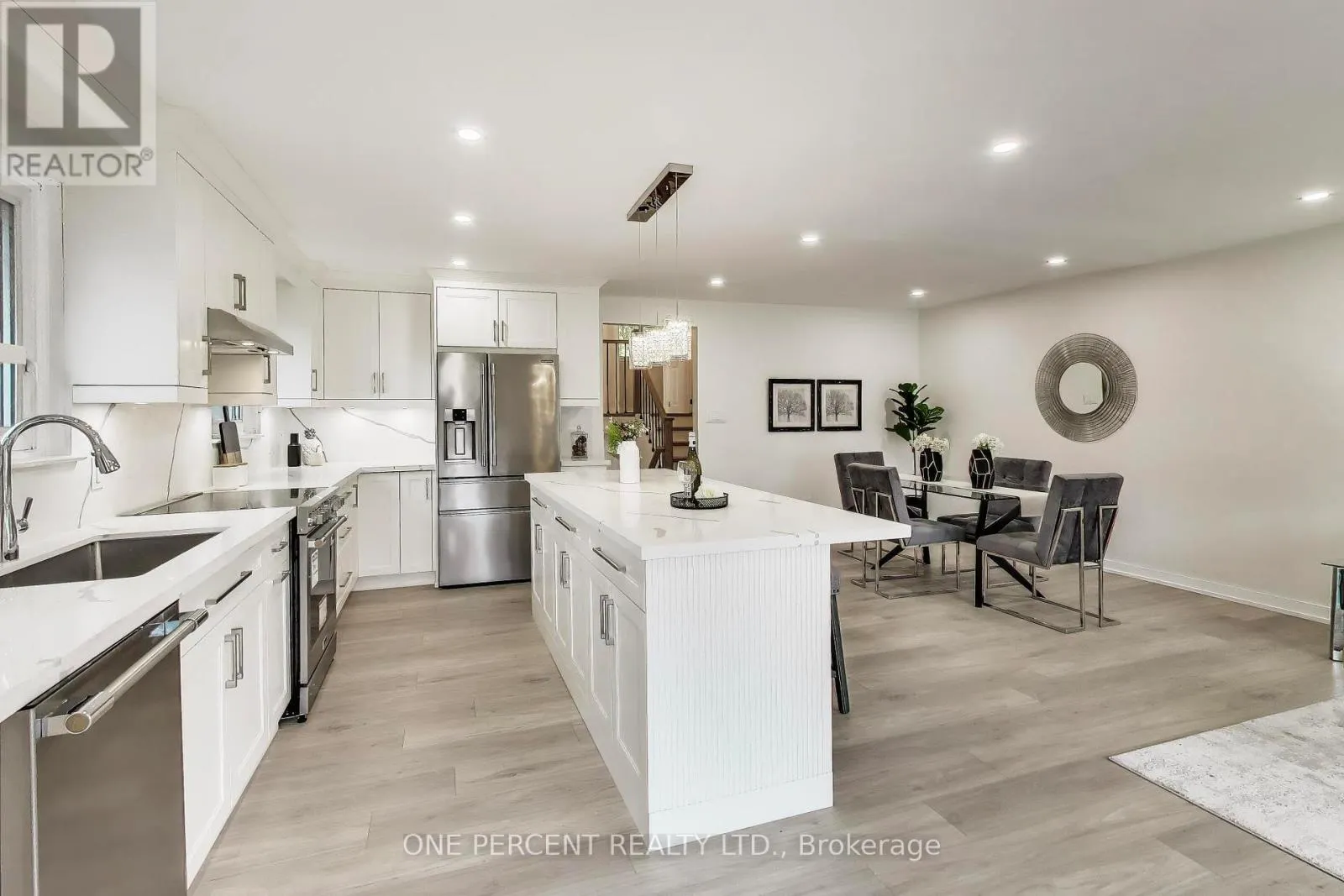 1270 PALLATINE DRIVE