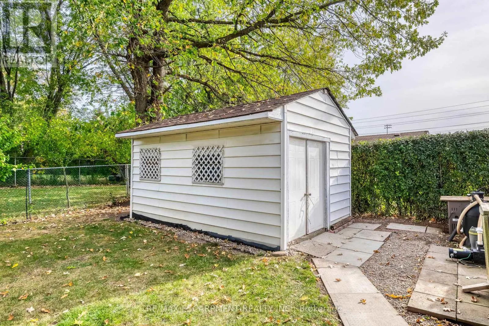 625 BELVENIA ROAD