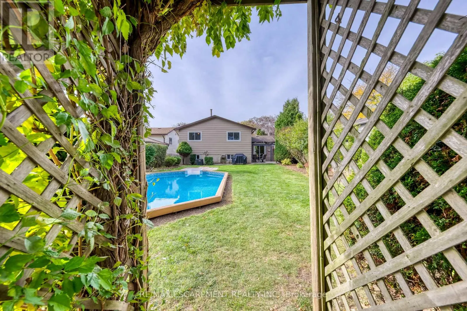 625 BELVENIA ROAD