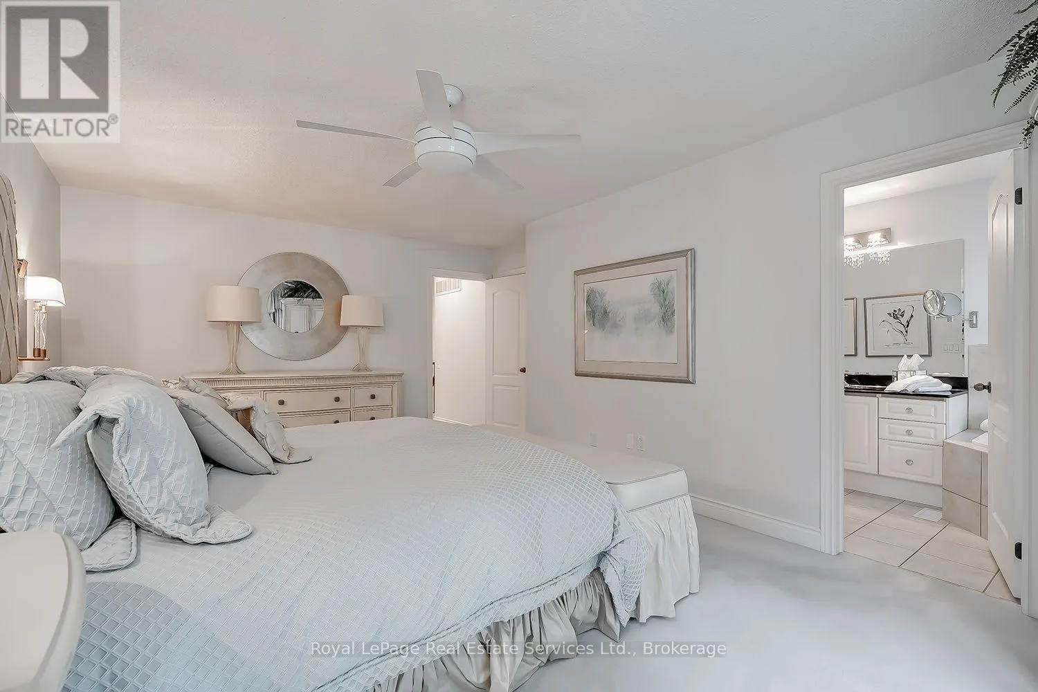 207 TAWNY CRESCENT