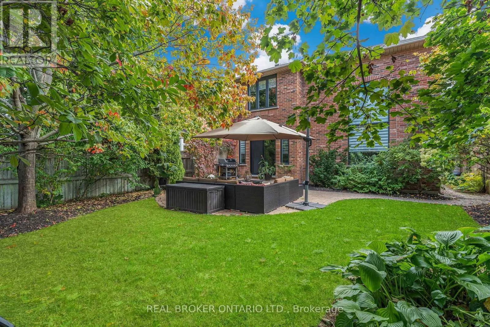 2243 WOODCREST DRIVE