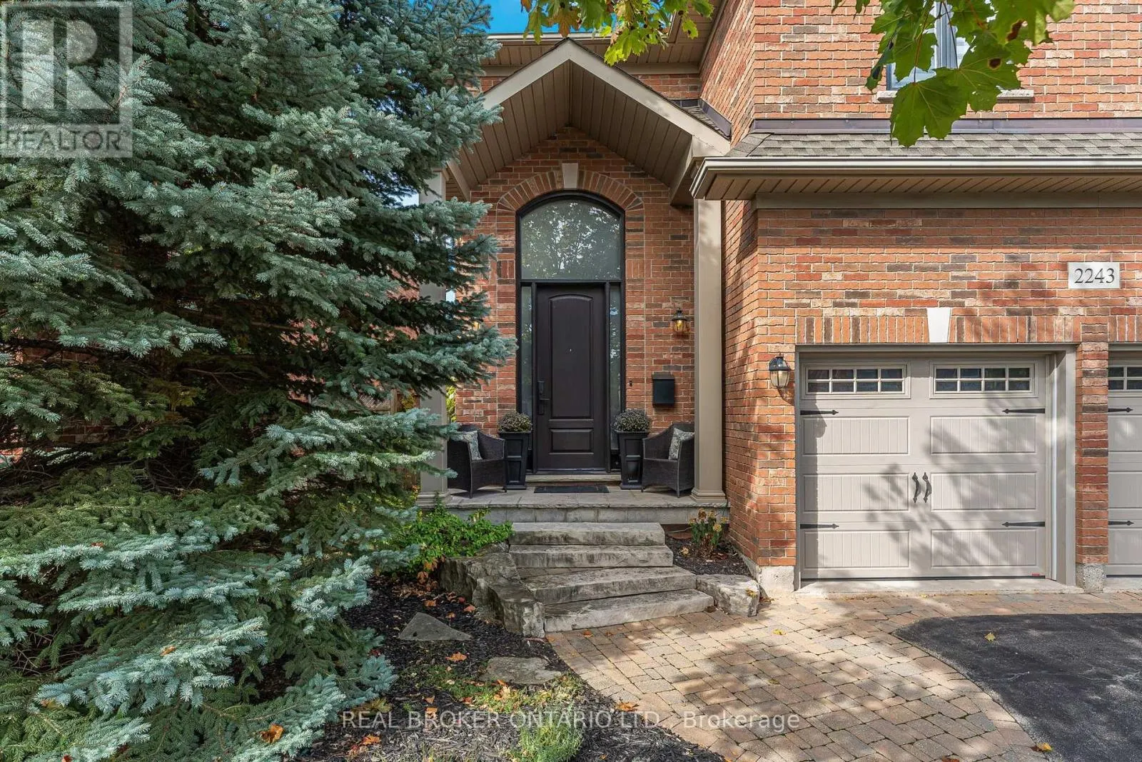 2243 WOODCREST DRIVE