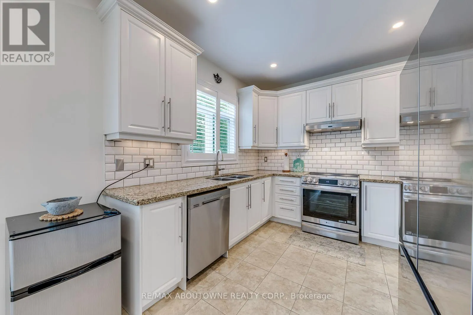 3234 SHARP ROAD