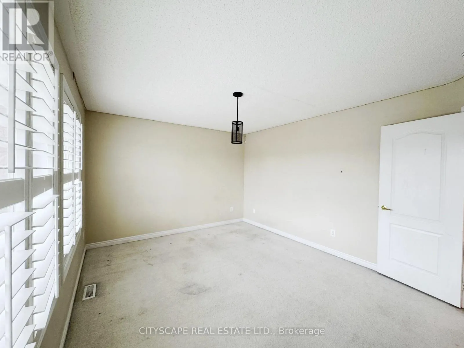 405 SCOTT BOULEVARD