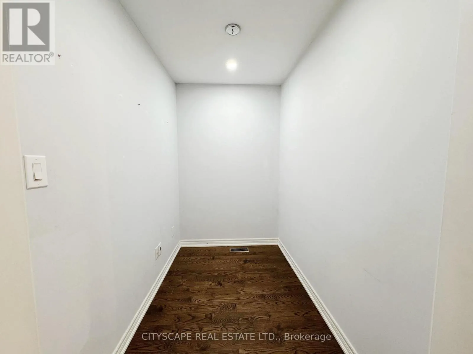 405 SCOTT BOULEVARD