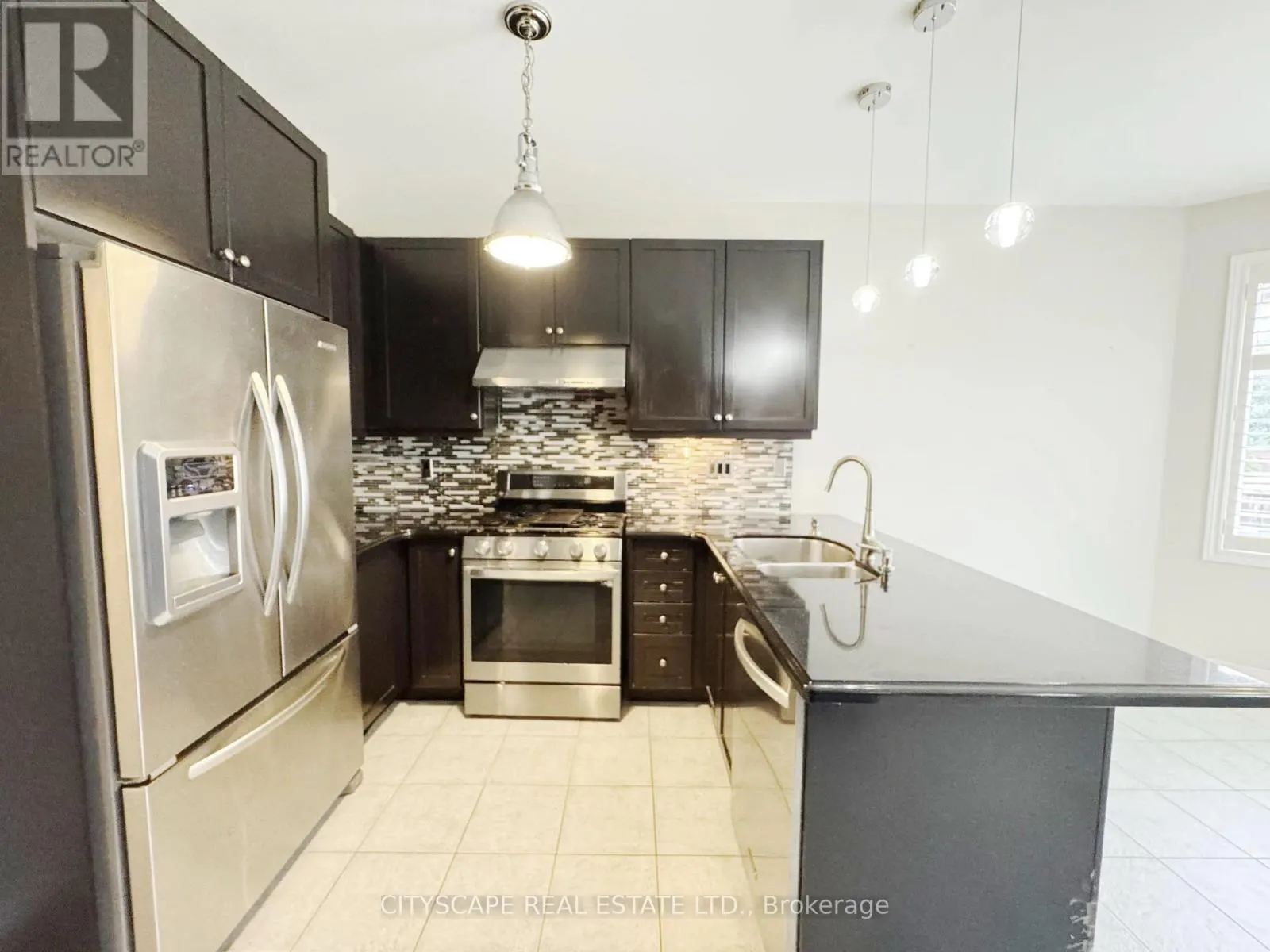 405 SCOTT BOULEVARD