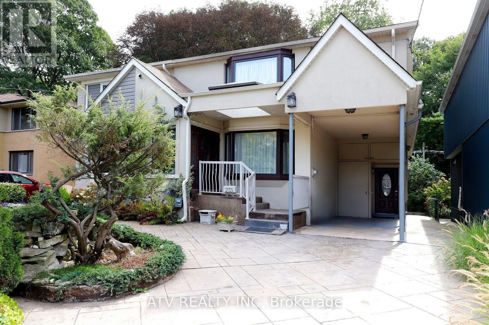 235 ST  MARK'S ROAD