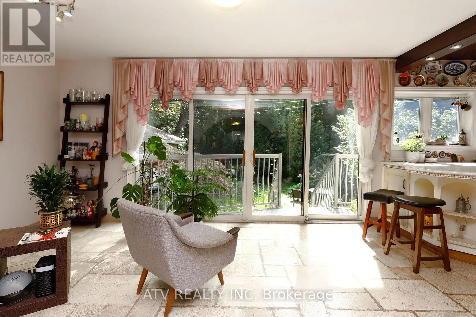 235 ST  MARK'S ROAD