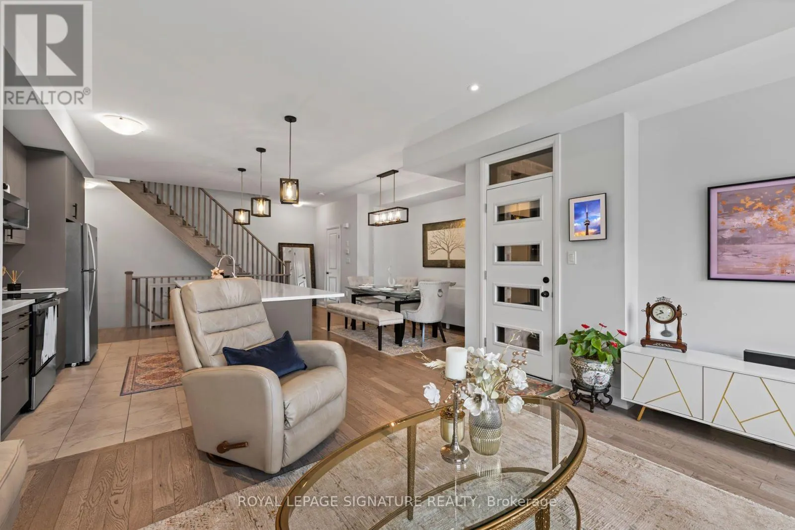 2542 LITTLEFIELD CRESCENT
