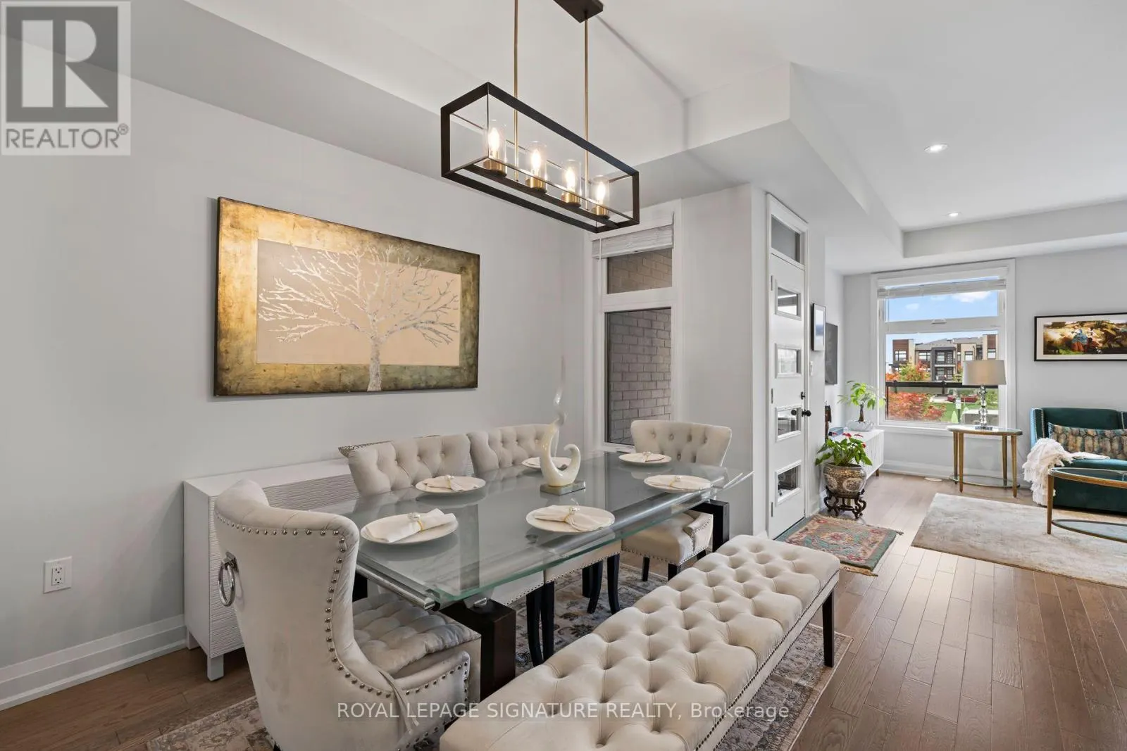 2542 LITTLEFIELD CRESCENT