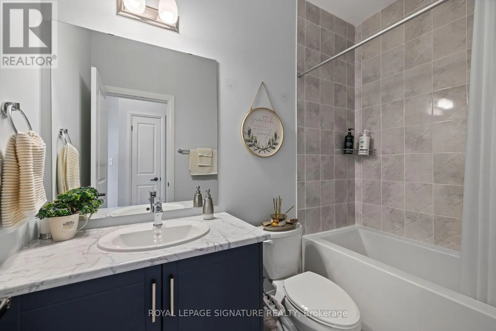 2542 LITTLEFIELD CRESCENT