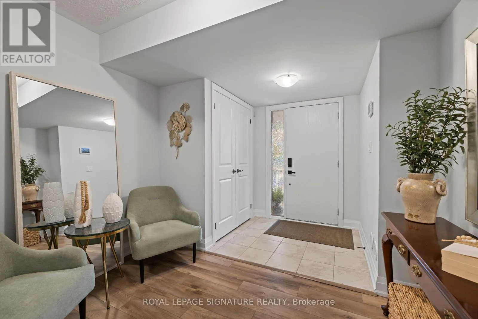 2542 LITTLEFIELD CRESCENT