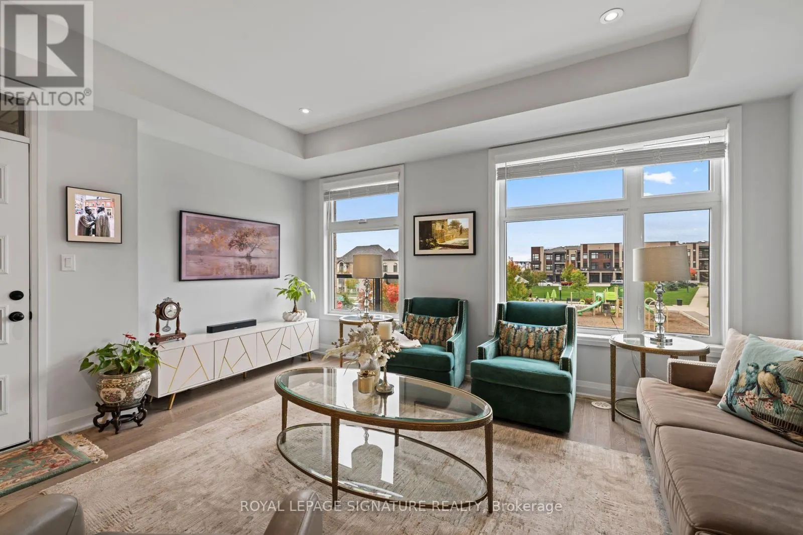 2542 LITTLEFIELD CRESCENT