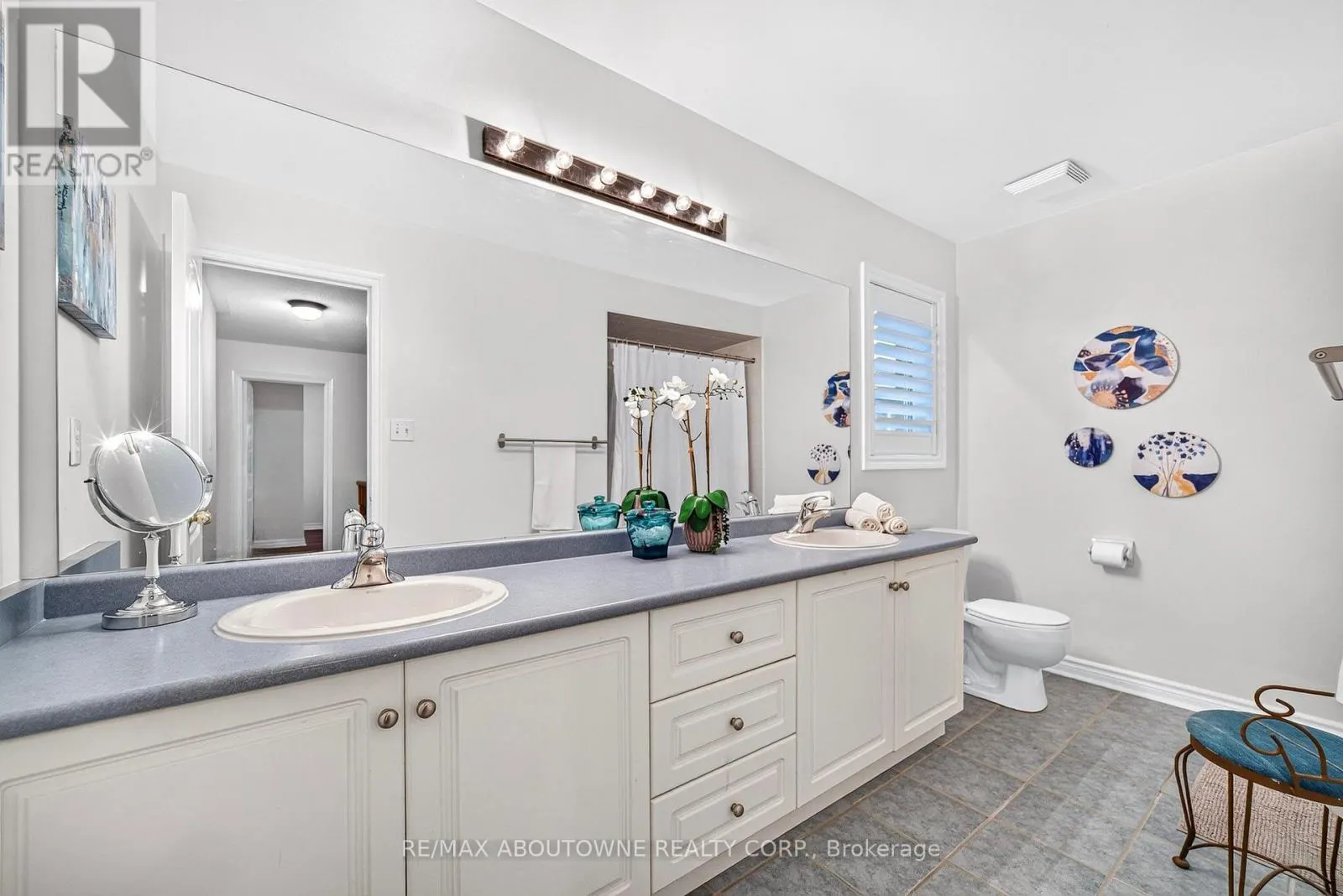 2447 HIGHMOUNT CRESCENT