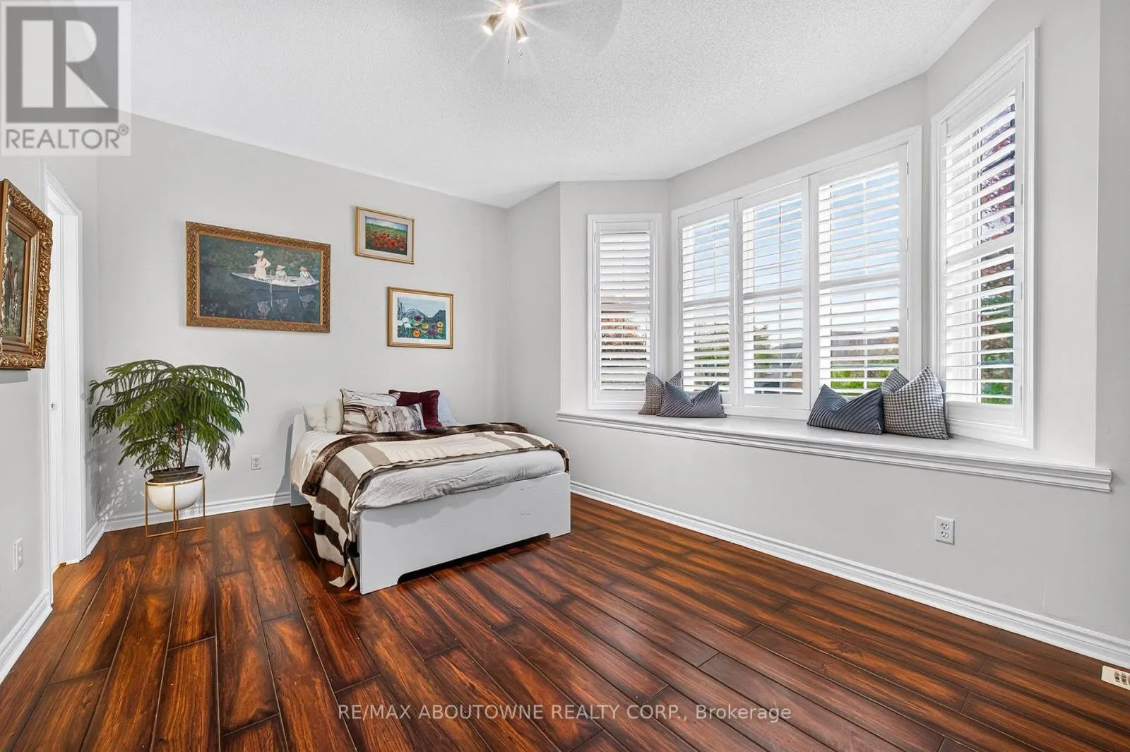 2447 HIGHMOUNT CRESCENT