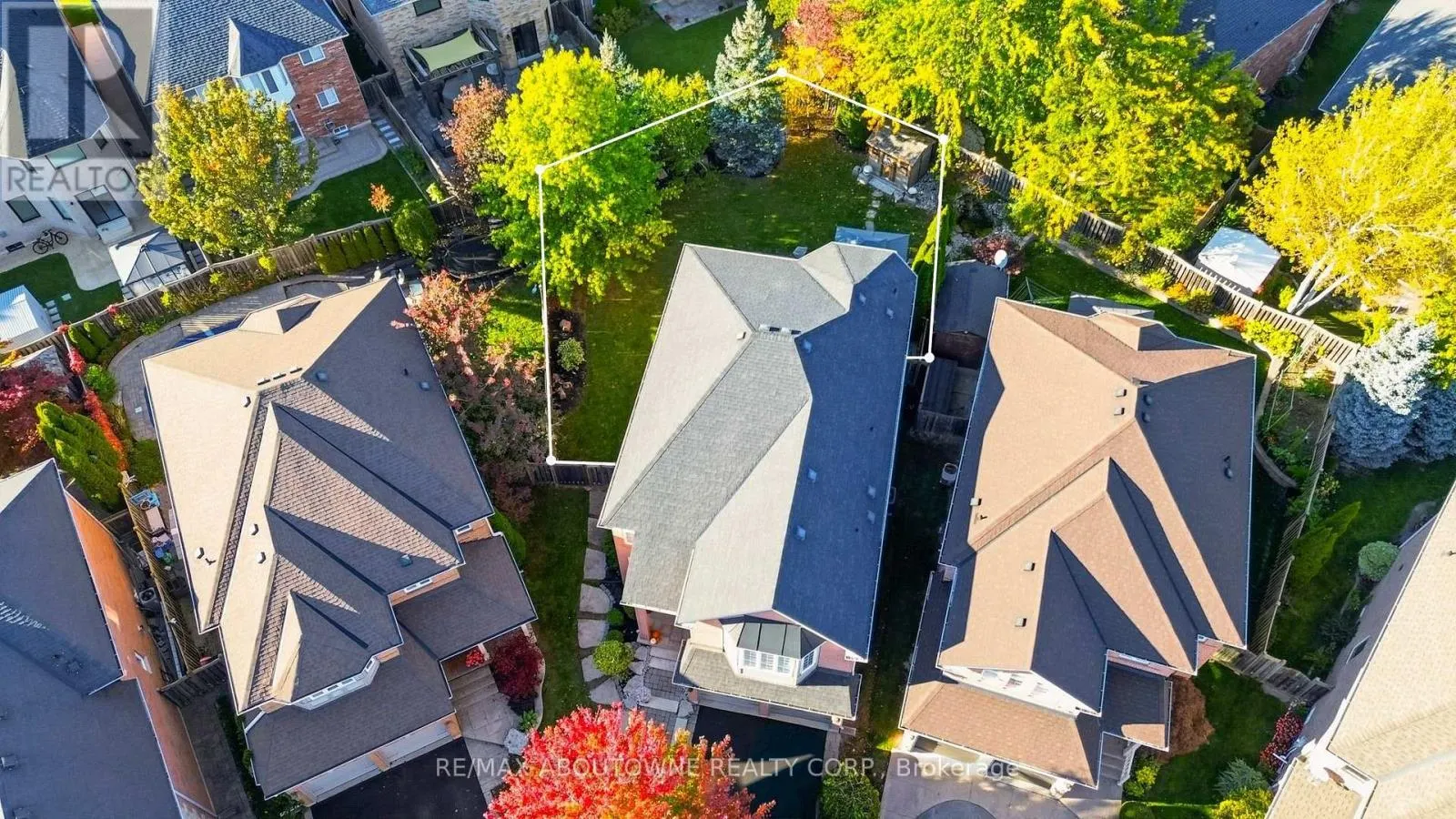 2447 HIGHMOUNT CRESCENT