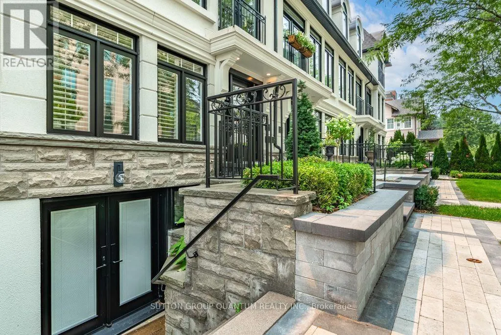 146 REYNOLDS STREET