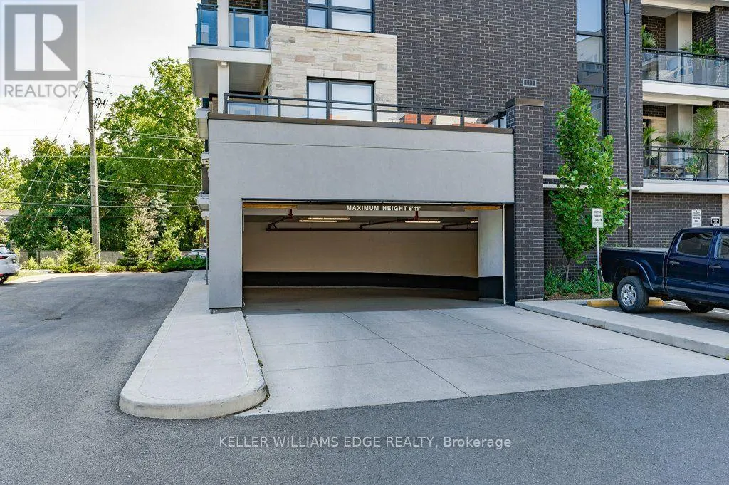 106 - 340 PLAINS ROAD E