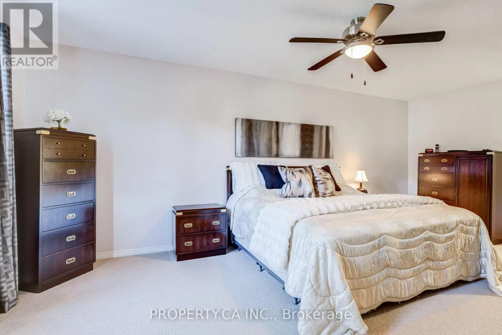 411 FREEMAN CRESCENT