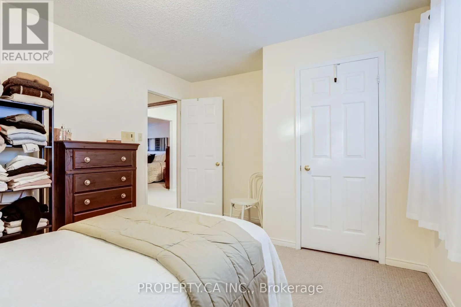411 FREEMAN CRESCENT