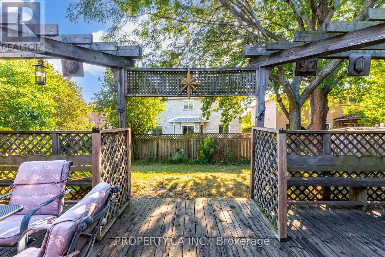 411 FREEMAN CRESCENT