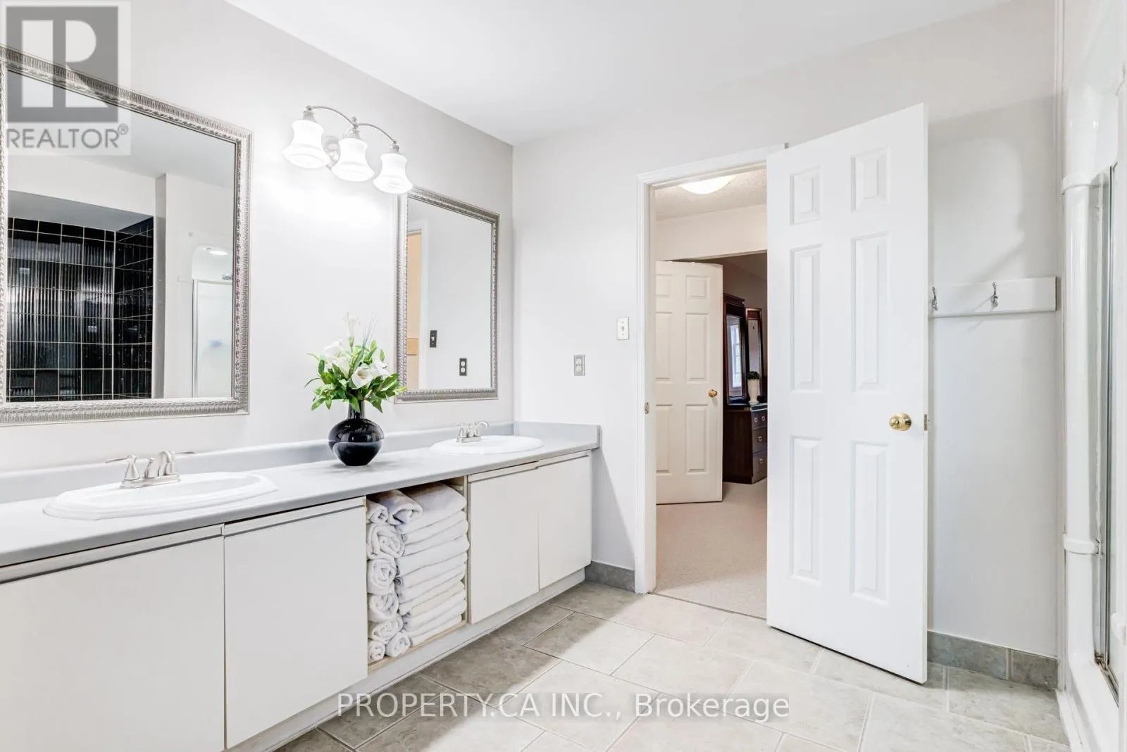 411 FREEMAN CRESCENT