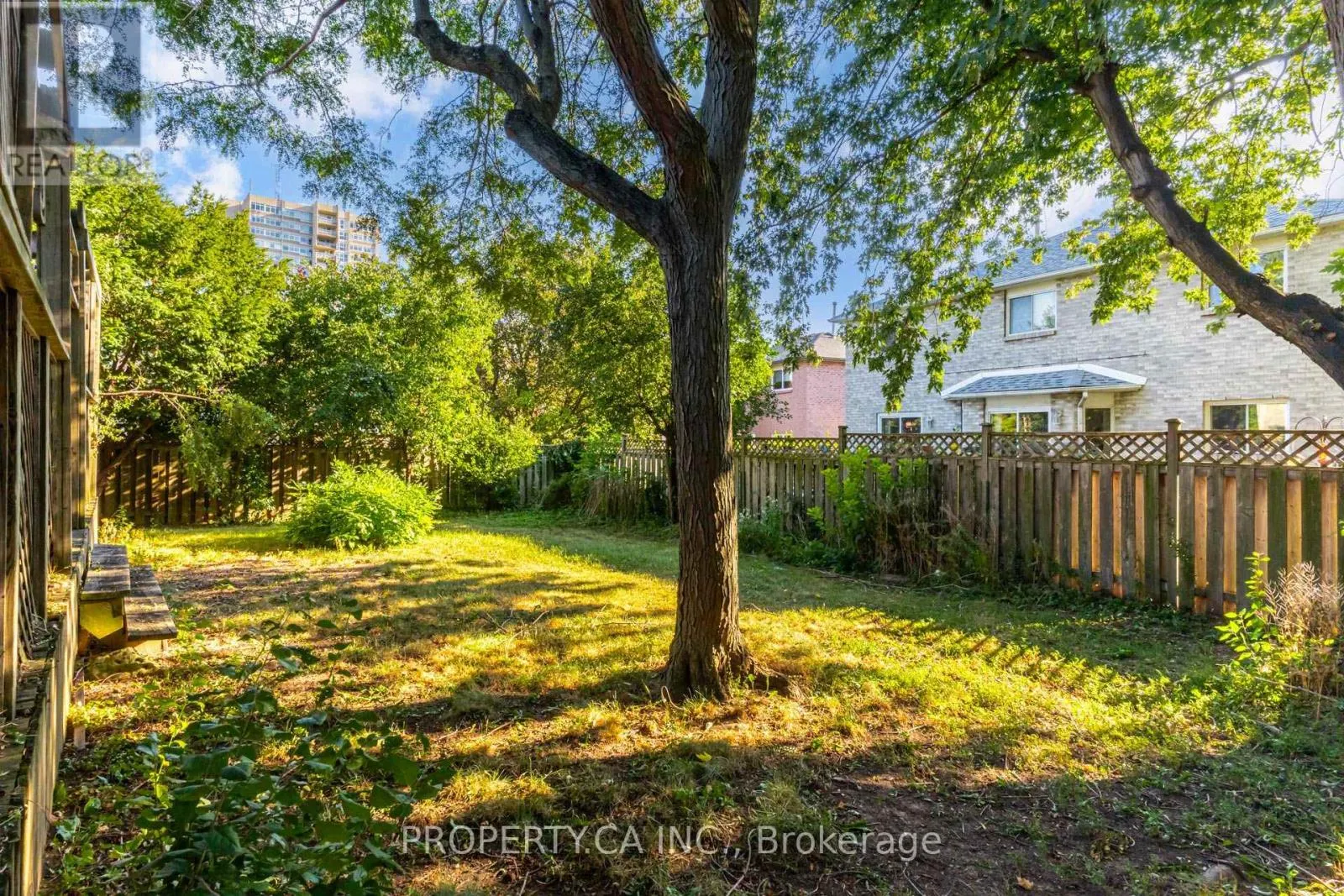 411 FREEMAN CRESCENT