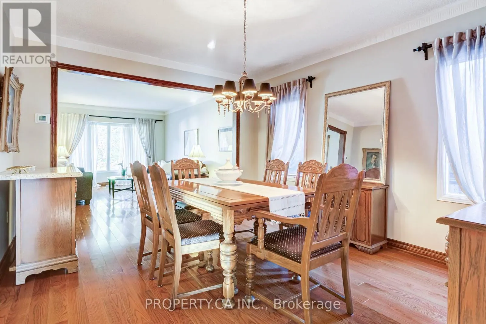 411 FREEMAN CRESCENT