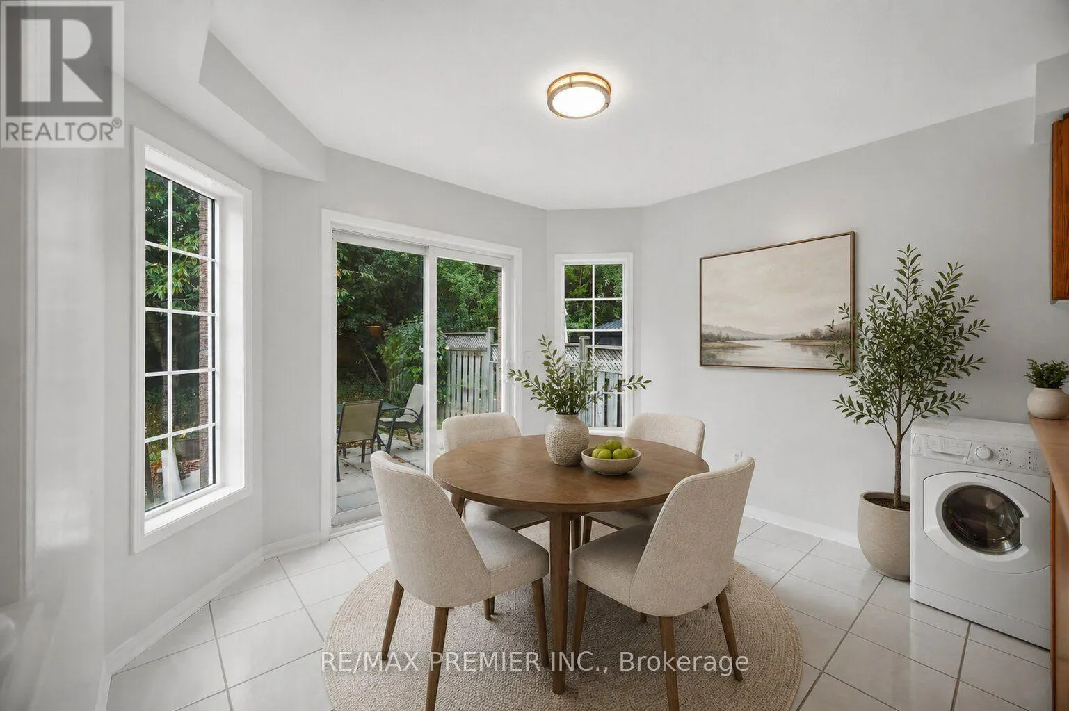 14 CRESTRIDGE DRIVE