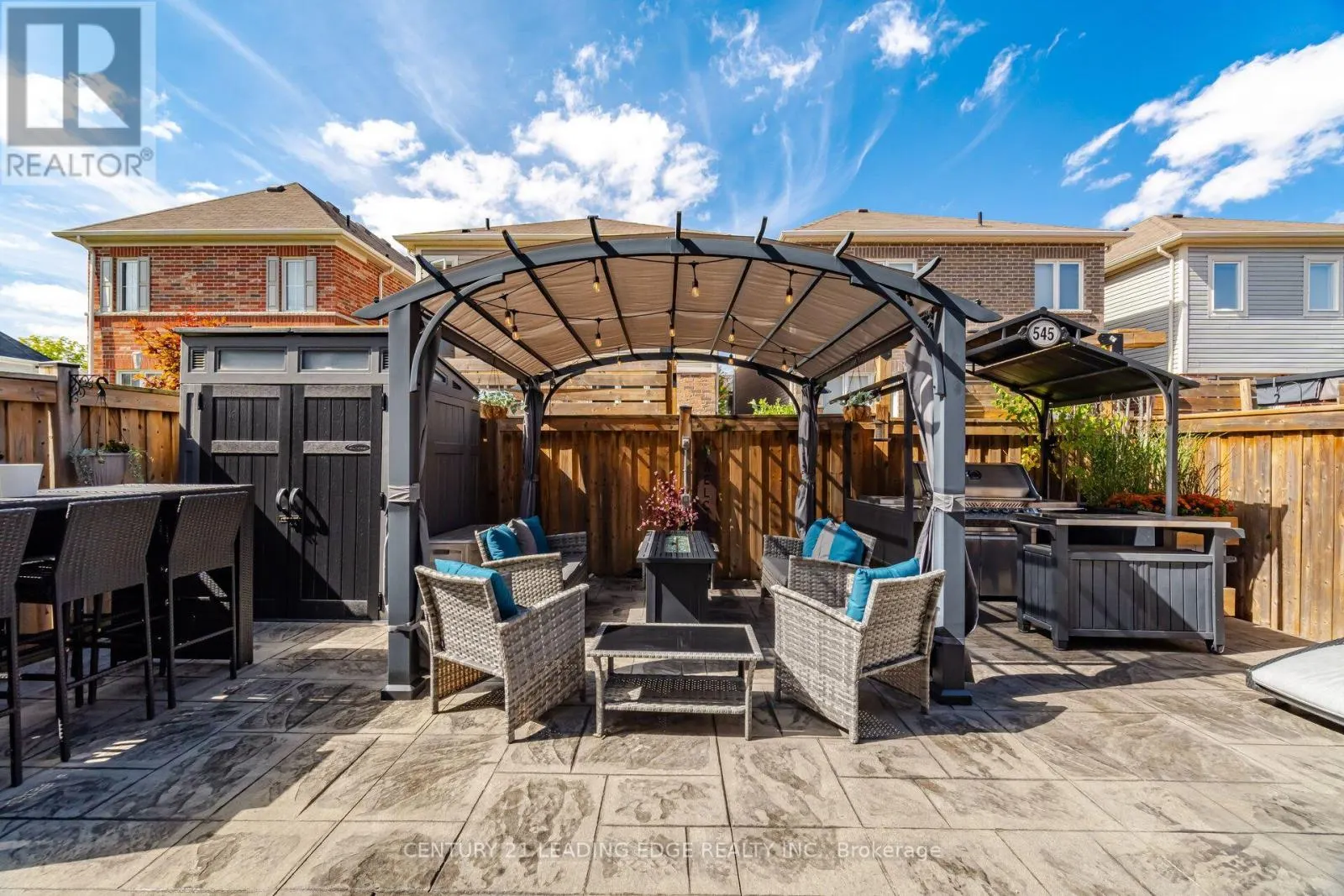 545 GIBSON CRESCENT