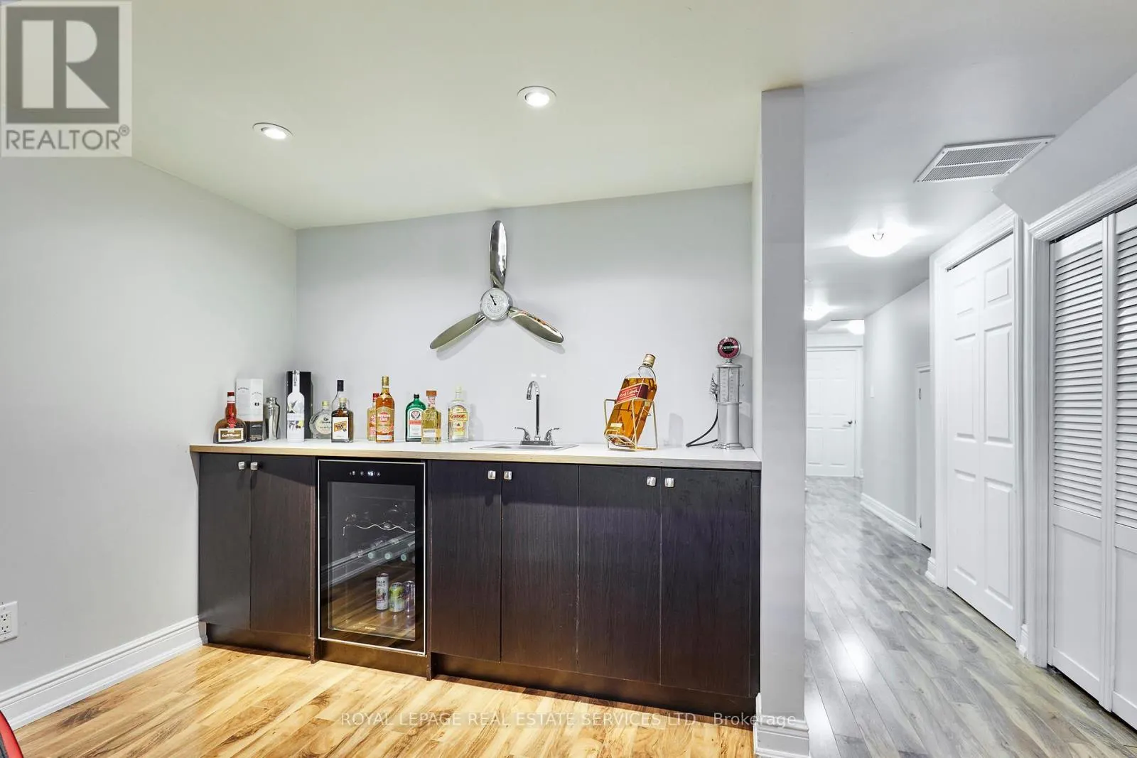 100 WALKER ROAD W