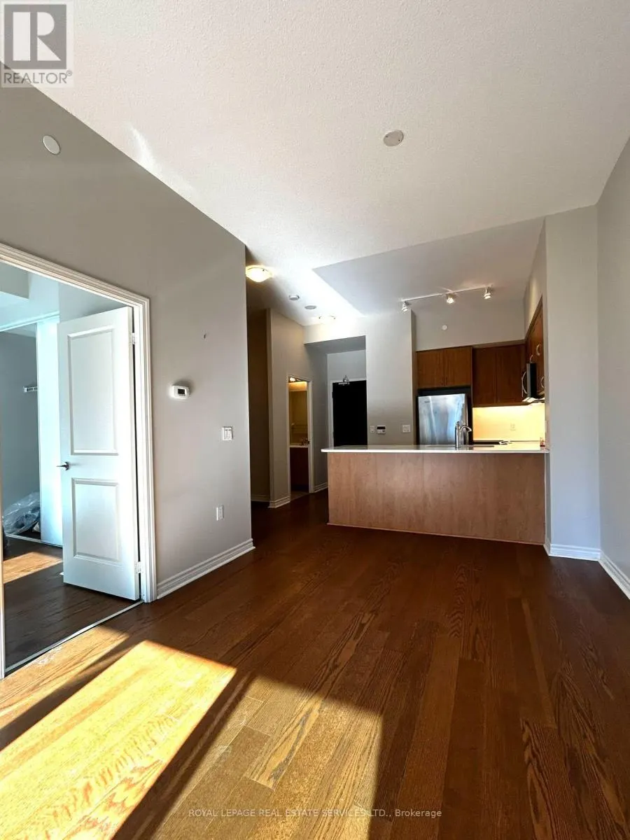 1702 - 39 ANNIE CRAIG DRIVE