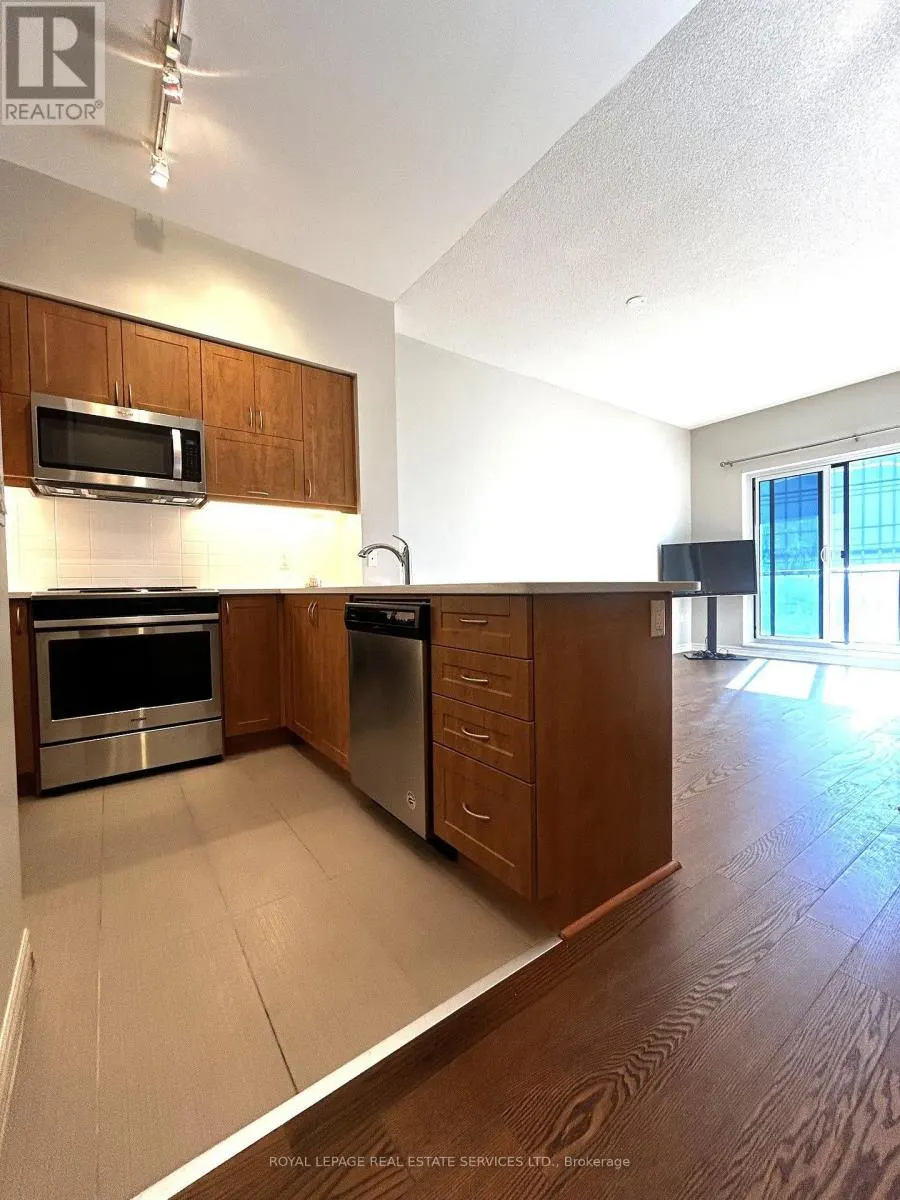 1702 - 39 ANNIE CRAIG DRIVE