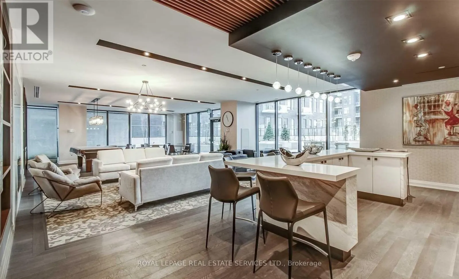 1702 - 39 ANNIE CRAIG DRIVE