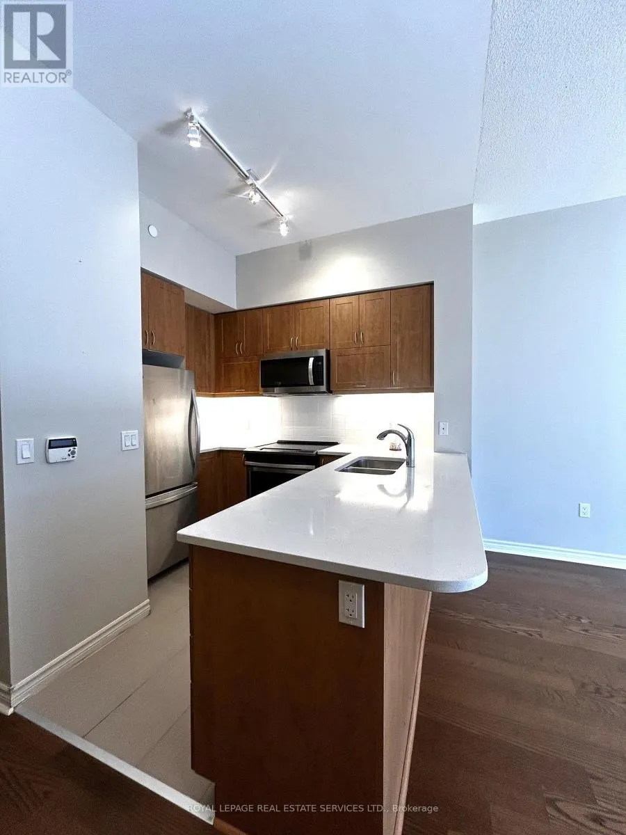 1702 - 39 ANNIE CRAIG DRIVE