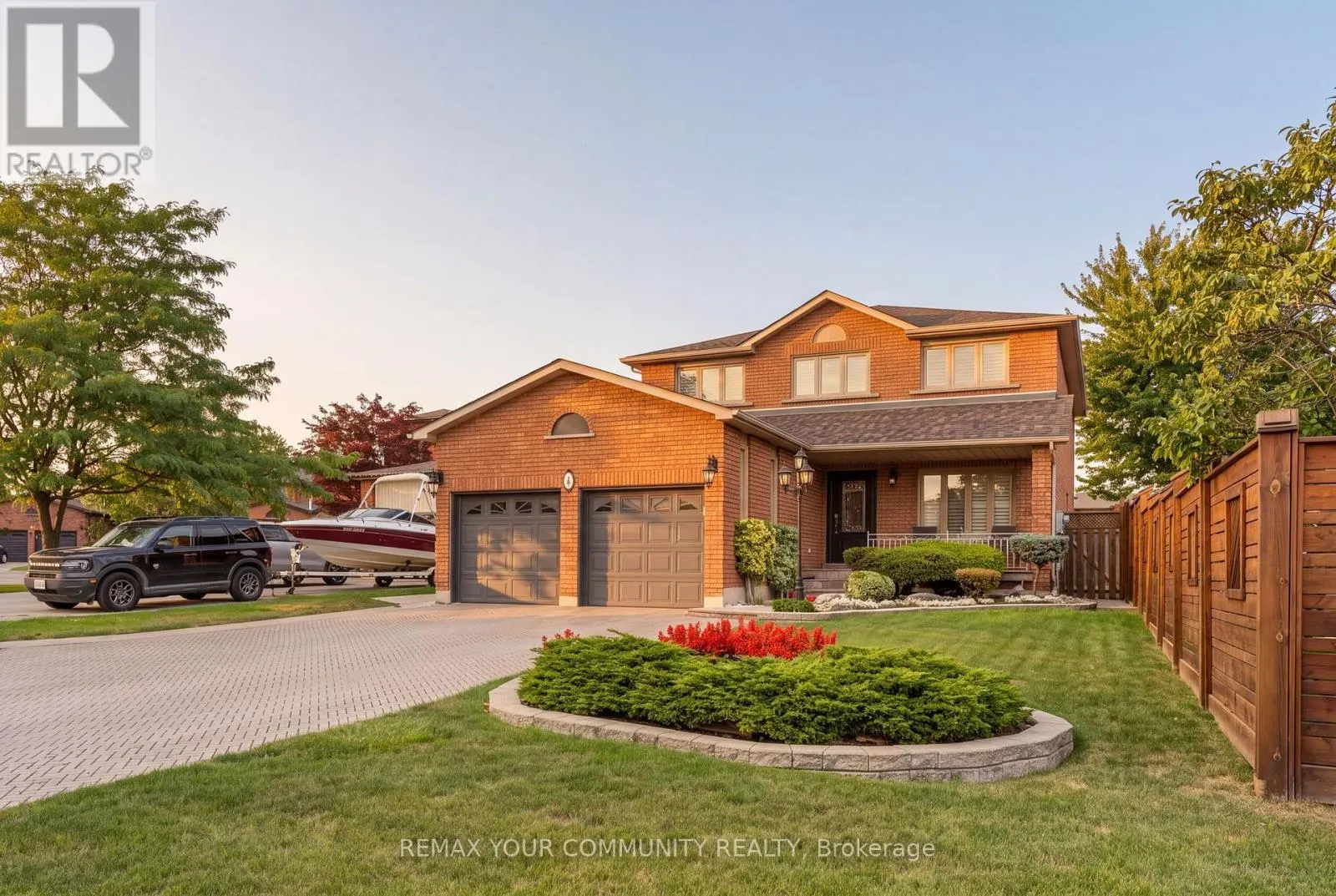 4 TOMEL COURT