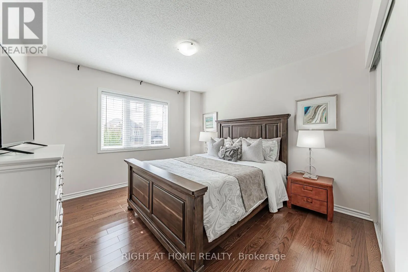 1249 LEGER WAY