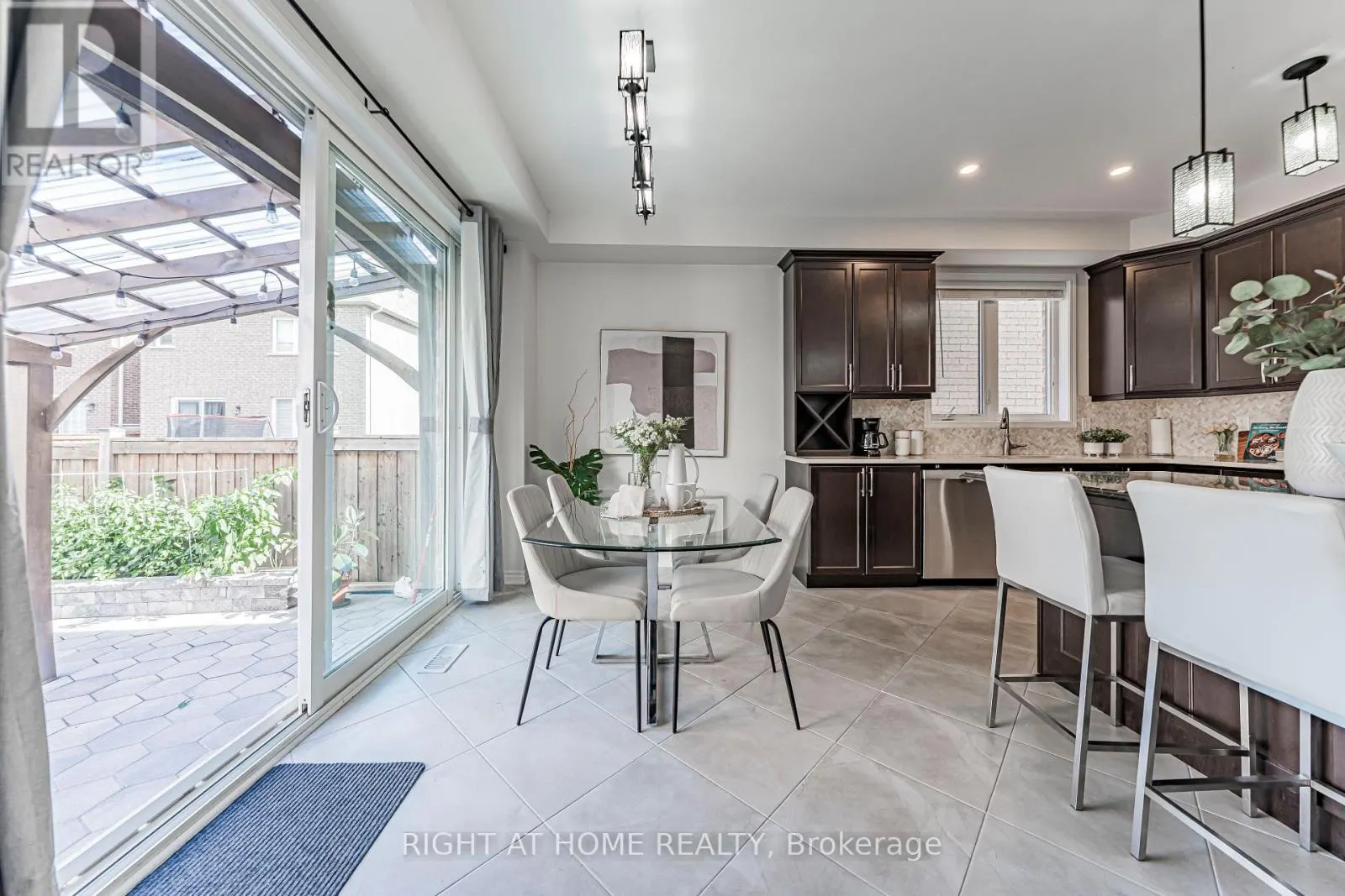 1249 LEGER WAY