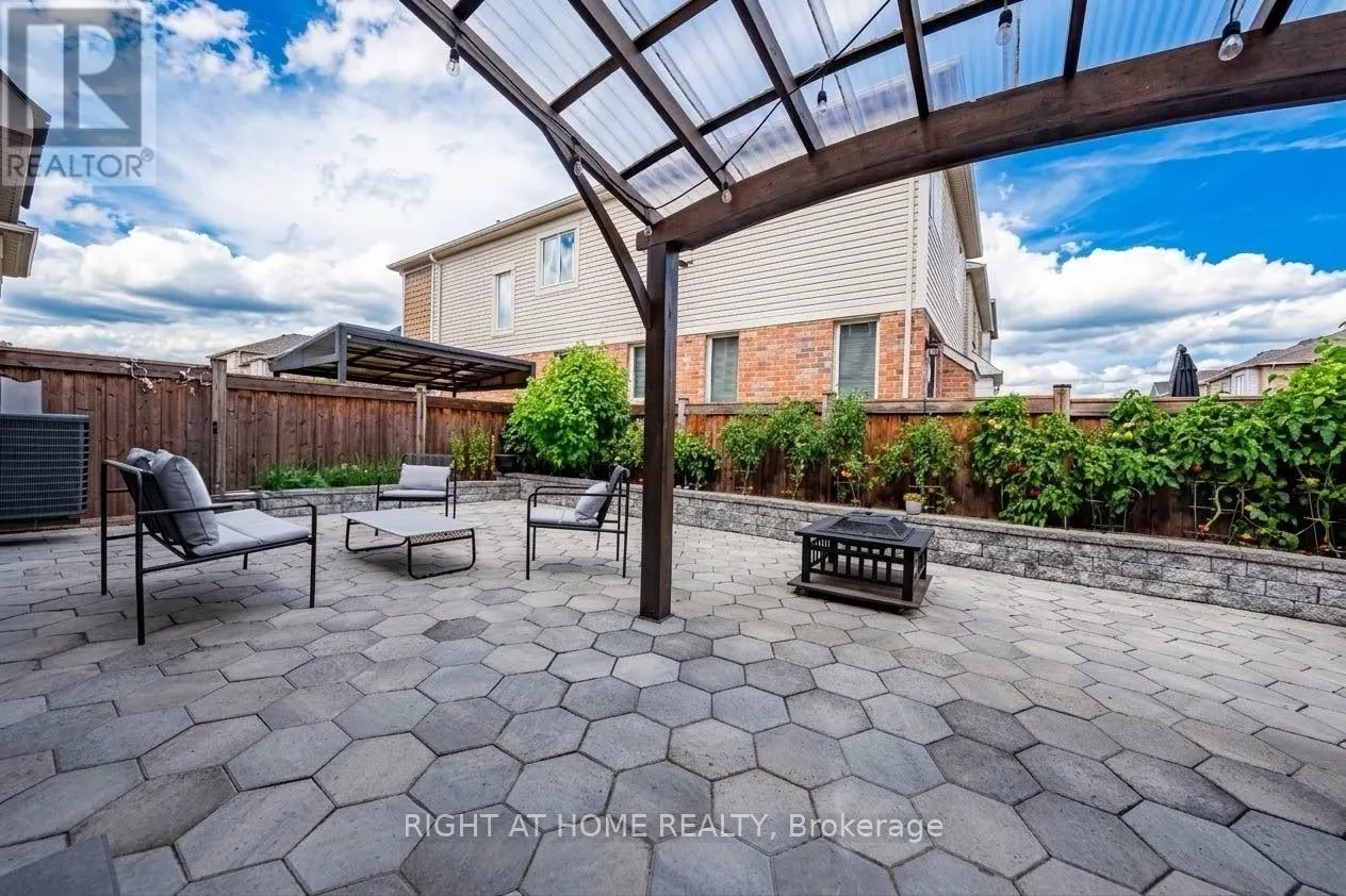 1249 LEGER WAY