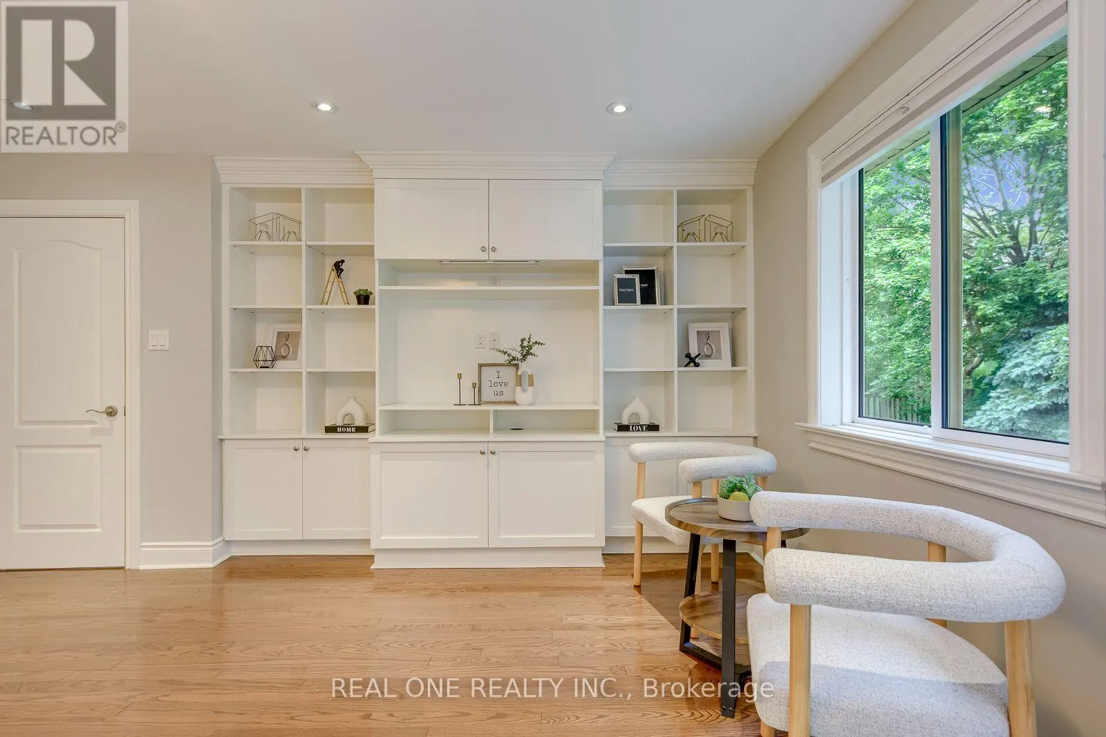 28 OSBORNE CRESCENT