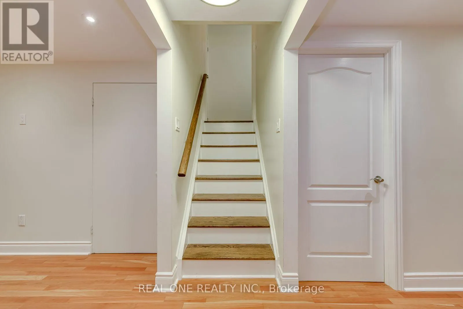 28 OSBORNE CRESCENT