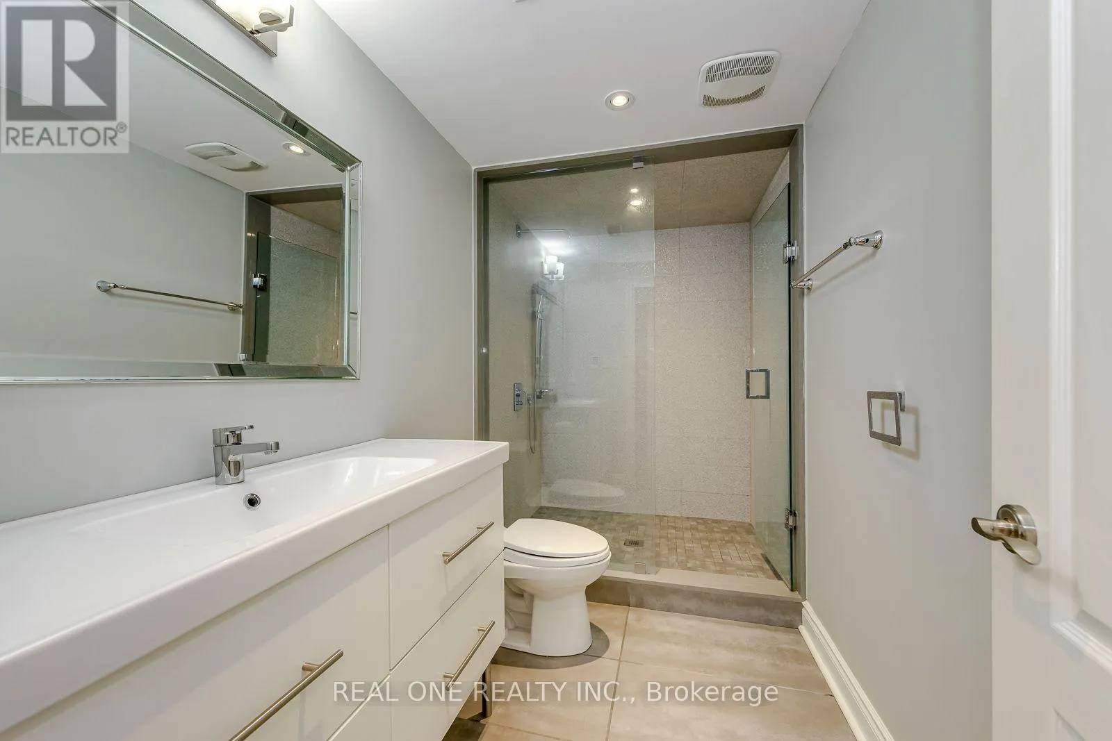 28 OSBORNE CRESCENT