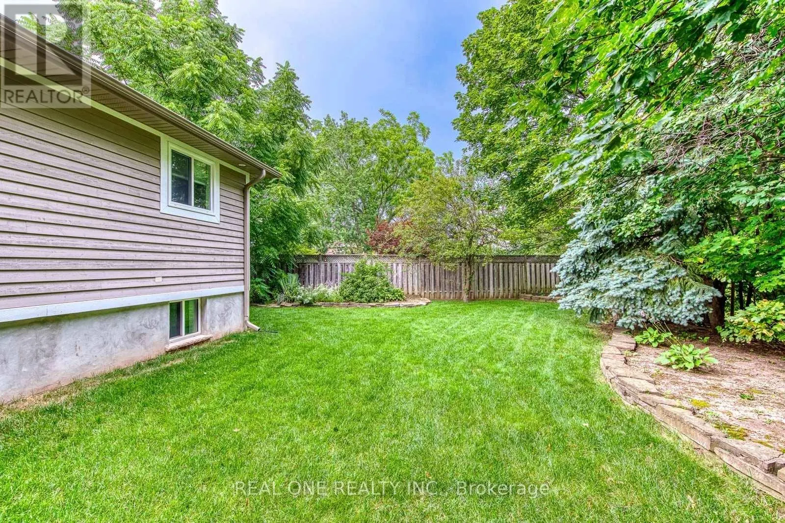 28 OSBORNE CRESCENT