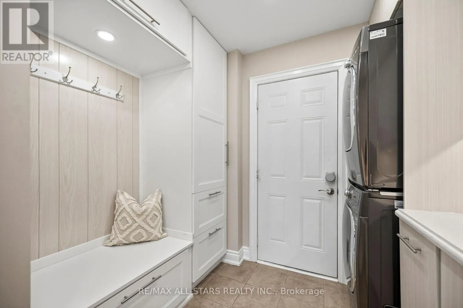 331 INMAN HEIGHTS