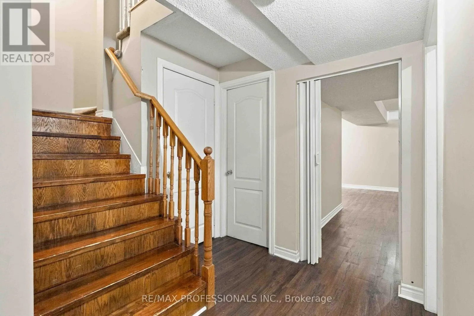 34 JOLLEY COURT