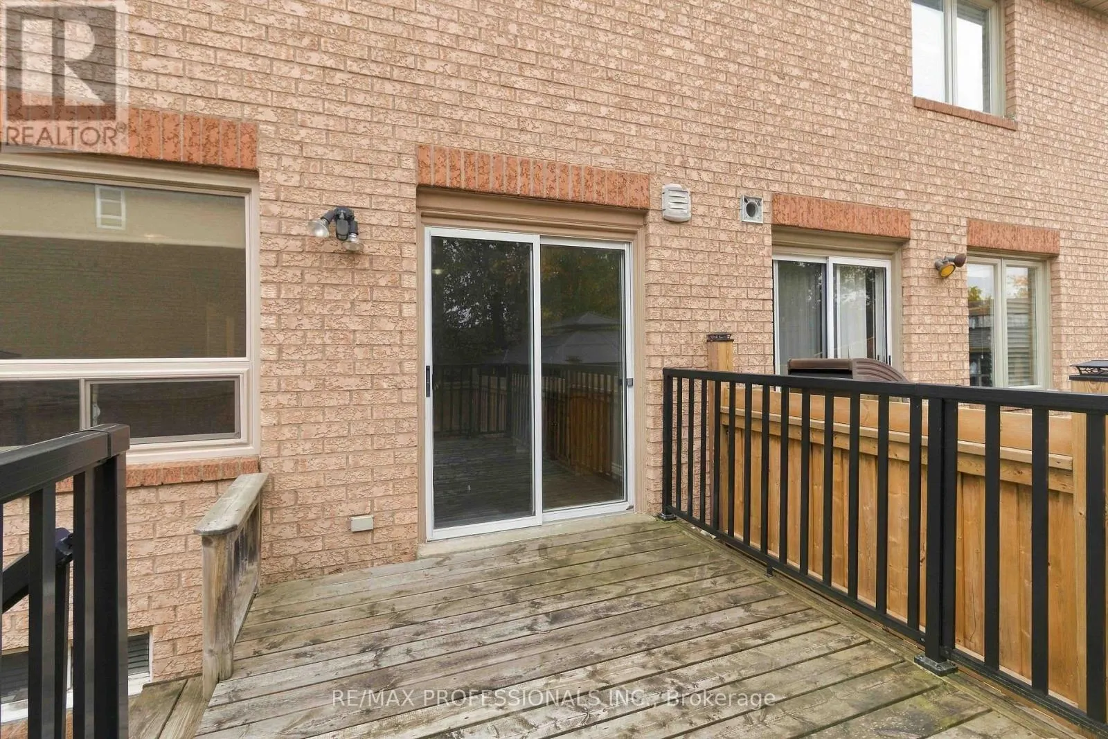 34 JOLLEY COURT