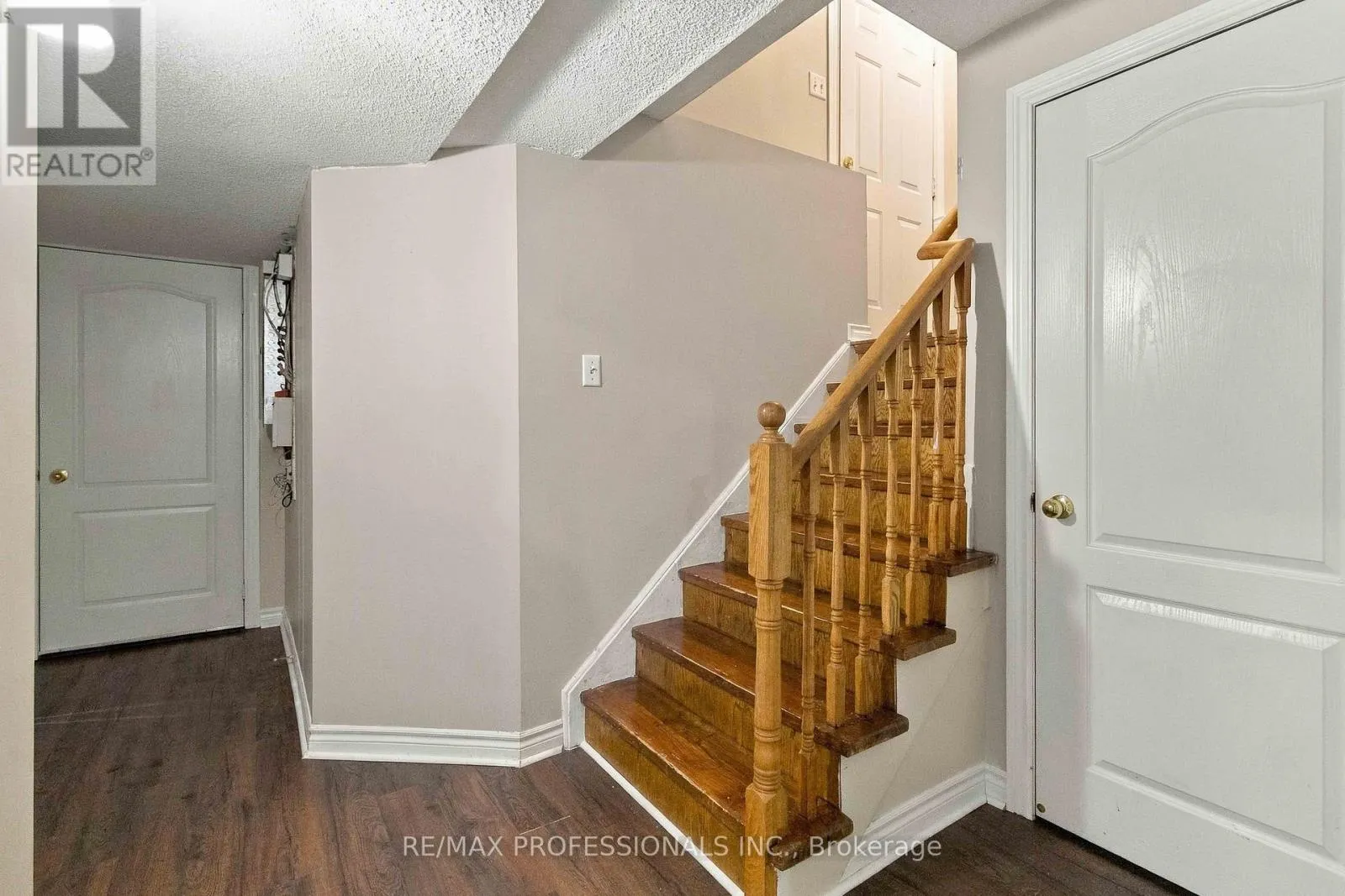 34 JOLLEY COURT