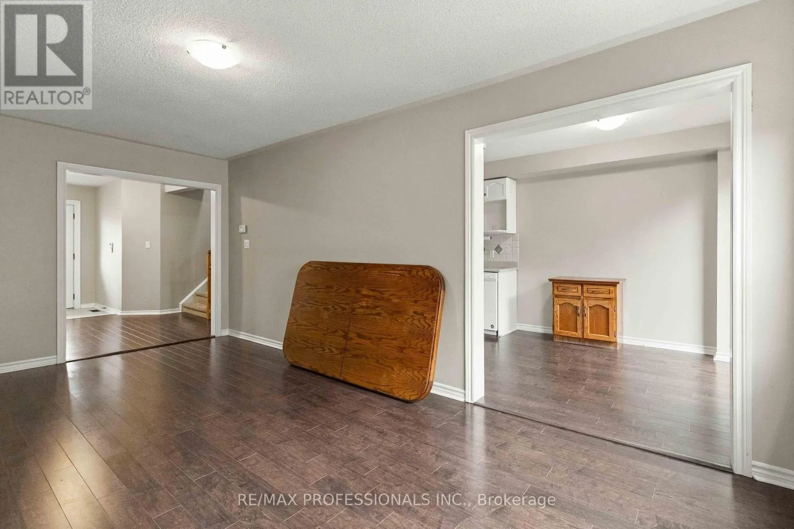 34 JOLLEY COURT